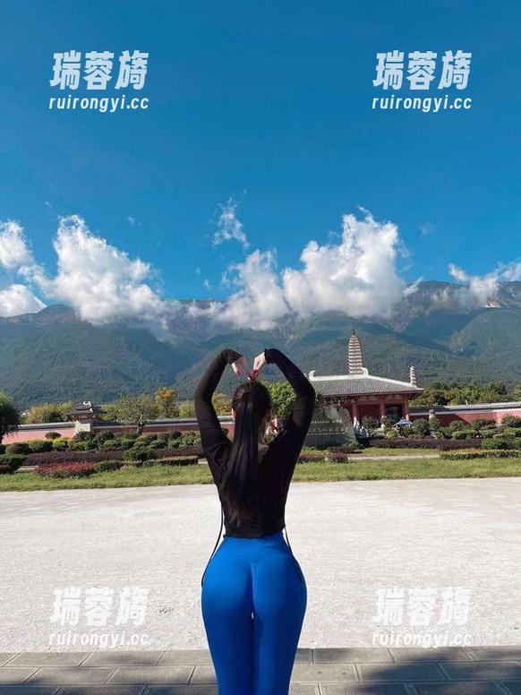 微密圈 - 学姐的魅力，120斤的小王同学的美图合集，你最喜欢哪一张？