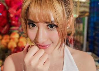 AISS爱丝(黄金版) – 当索菲遇上滑板少女，原图全集一网打尽，真想置身其中！