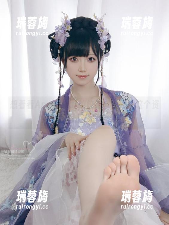 Asagiriai 想看看Asagiriai的校服套图吗?这个资源绝对让你眼前一亮!