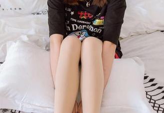 BoBoSocks袜啵啵 – 再来一发！甜甜圈黑丝私房原图，脚尖微加固，其实我最想说的是…
