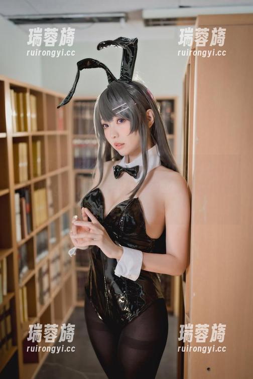 最新亮相！ElyEE子用Nazuna（Bunny&Night）告诉我们：有些瞬间真的是无法用语言来形容。