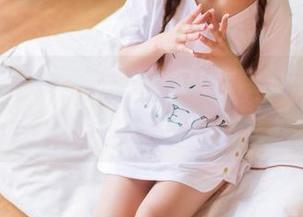 GIRLT果团网 – 小九九与吊带：这组写真作品，能否激发创作灵感啊？