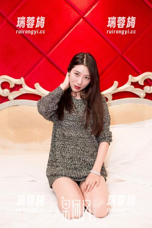 GIRLT果团网 - 从未见过如此惊艳的奶牛！通灵儿的写真原图来了