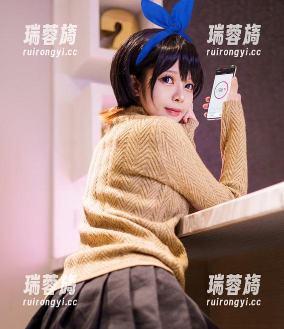 Hachi小芭的夏日：那些让人忍不住想多看几眼的套图资源
