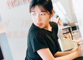 Sonson(손손)拍的调皮黑猫，精选美图，谁能拒绝这样的小捣蛋？