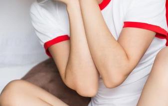 TouTiao头条女神 – 瑞宝儿在灰丝间游走：这些照片愣是让我想起了某个转角