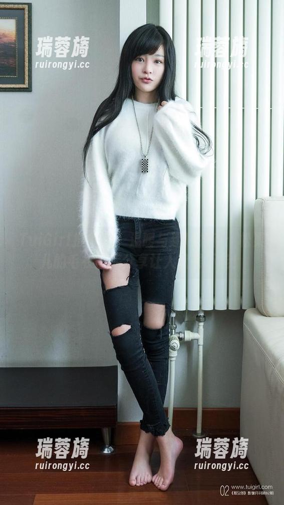 TuiGirl推女郎 - 温暖与趣味并存：松果儿的毛衣图库分享让人欲罢不能！
