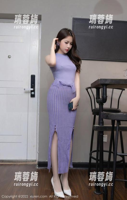 Xiuren秀人网 - 下载安妮Tess的制服写真，看看她在网盘里藏了什么花样！