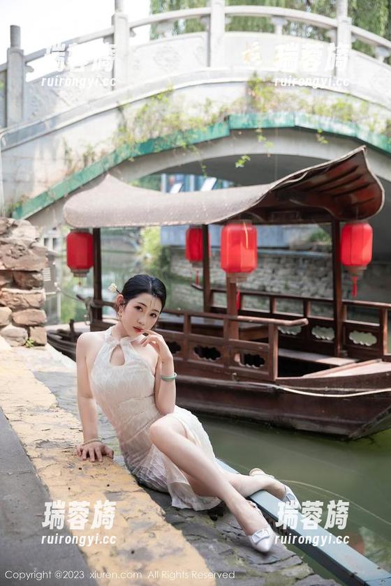 Xiuren秀人网 - 是小逗逗的创意女孩形象，图片分享引发一阵‘哇’声！