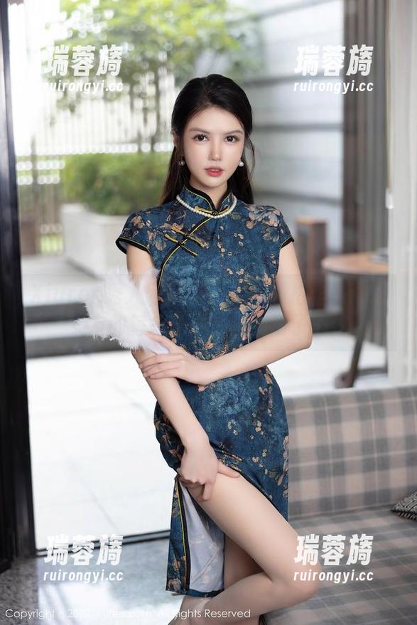 Xiuren秀人网 - 李夫人的私拍作品：把女友的每一个神情都搅动了心弦