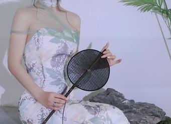 Xiuren秀人网 – 看了楚恬Olivia学姐的高清美图，我又想起了曾经的美好时光！