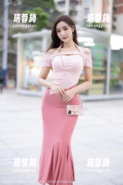 Xiuren秀人网 - 萝莉悠悠酱戴眼镜，怎能如此美图？套图看得我都快晕了。