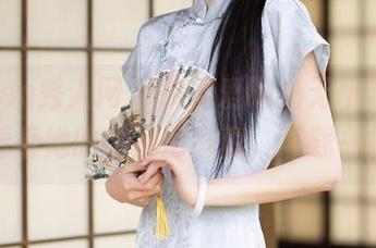Xiuren秀人网 – 软糖爱喝奶无所畏惧，来看看她的比基尼写真，下载一把！