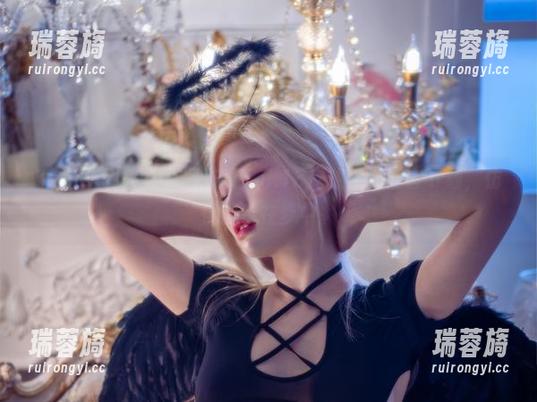 Yebin(전예빈)仙境花园Vol.13盛放中：全套下载，仿佛漫步在梦中。