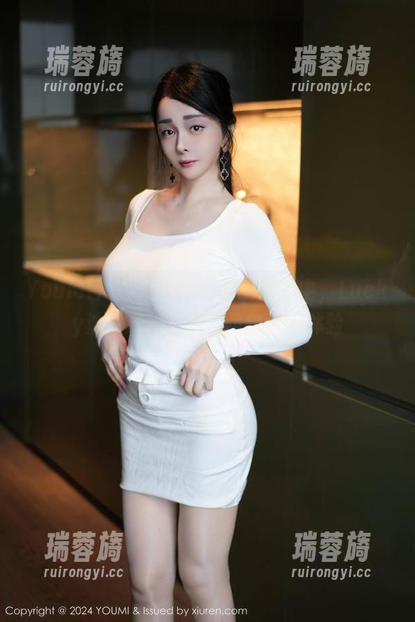 YouMi尤蜜荟-Lucky沈欢欣 YouMi尤蜜荟 - 在白色的旋涡中,Lucky沈欢欣的无圣光风格套图体验
