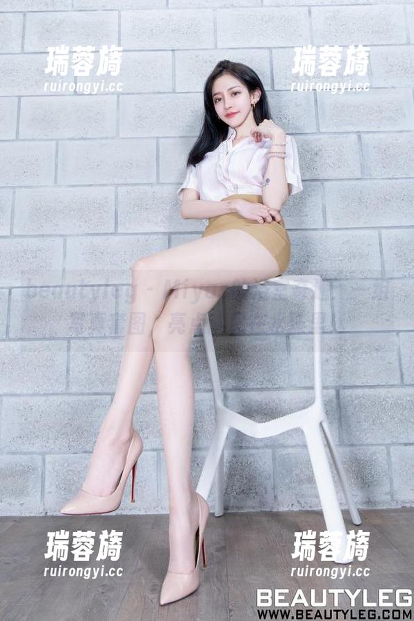 beautyleg - Miyas的浴室奇遇：一组写真套图，亮点就藏在水珠里！