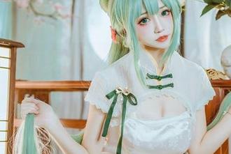 想要少女前线穿越时空？coser衣衣的紫雨心合集和原图等你来！