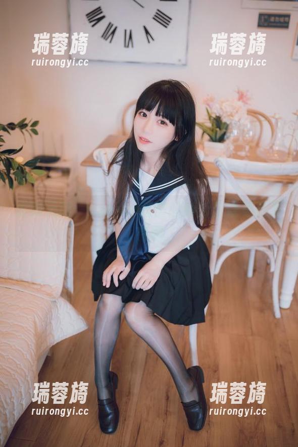 定制无限，usejan蓝蓝的办公室让写真更有趣