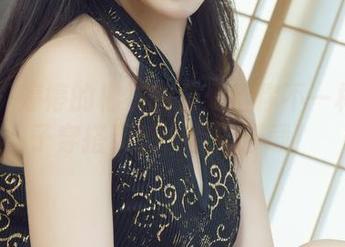 丽柜 – 婷婷的棉袜图集：给你不一样的袜子穿搭灵感，点击下载！