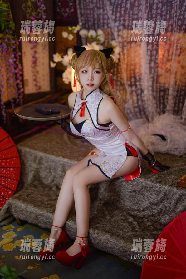 二佐Nisa 二佐Nisa的连衣裙私拍!让人忍不住想多看几眼