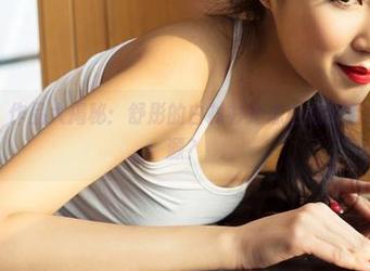 克拉女神 – 作品大揭秘：舒彤的白衬衫是怎么成就无数幻想的资源？