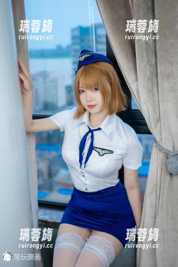 兔玩映画 翻开兔玩映画的私拍图集,制服黑三本带你走入幻想