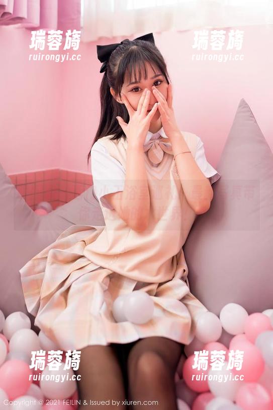 嗲囡囡 - 西门小玉浴室巡礼：最新写真带你走进她的水世界！