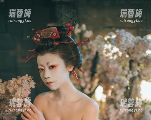 奈汐酱Nice27号自拍本-rua贝特，原图让我思绪飘散，有点魔性？