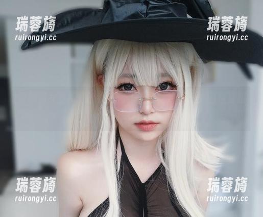 没想到女主K的丝袜和无圣光可以如此搭，图包直接升华之旅！