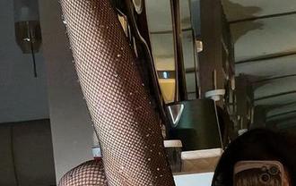 微密圈 – 照亮你的屏幕！女刺客学姐的写真壁纸推荐