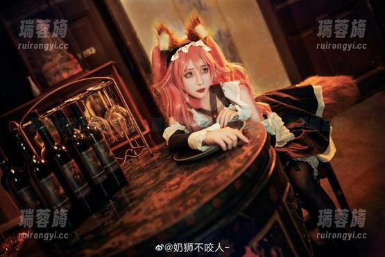 最新奶狮不咬人女孩，照片里的那份气质让我久久不能忘怀。