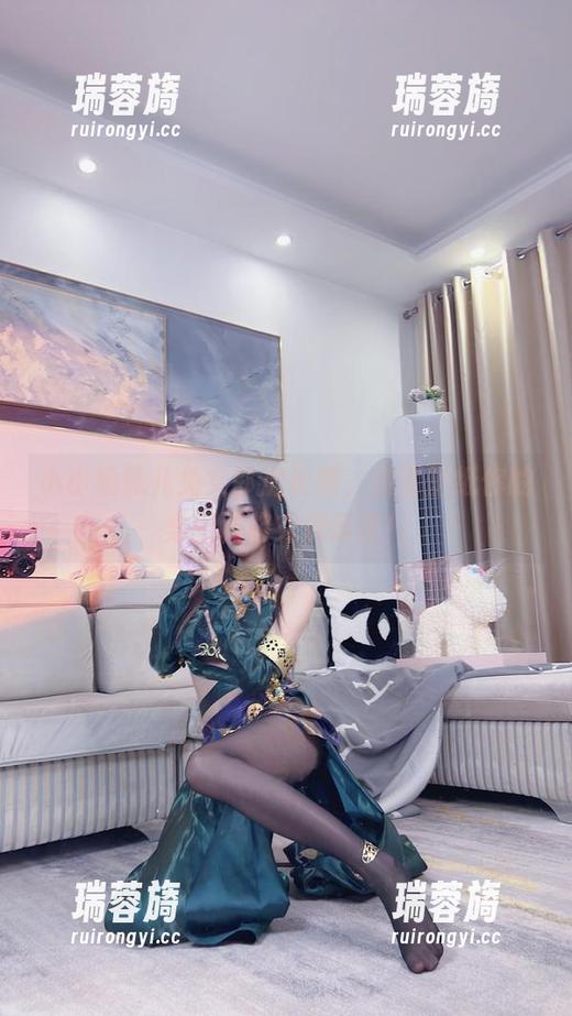 小小奶瓶儿兔女郎加长版，高清壁纸你的桌面即将充满惊喜！