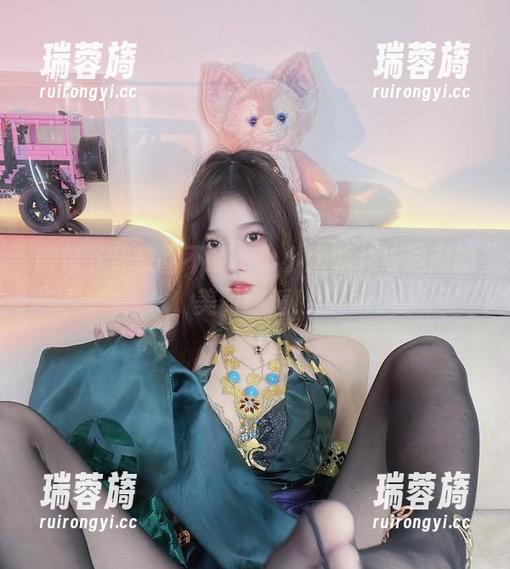 小小奶瓶儿 图包下载惊喜不断,小小奶瓶儿与迦南的美丽邂逅!