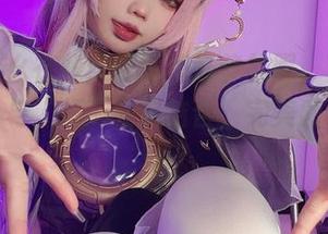 小瑶幺幺在线：甘雨海灯节礼服，真是把“海”与“灯”完美结合，完美感受海风！