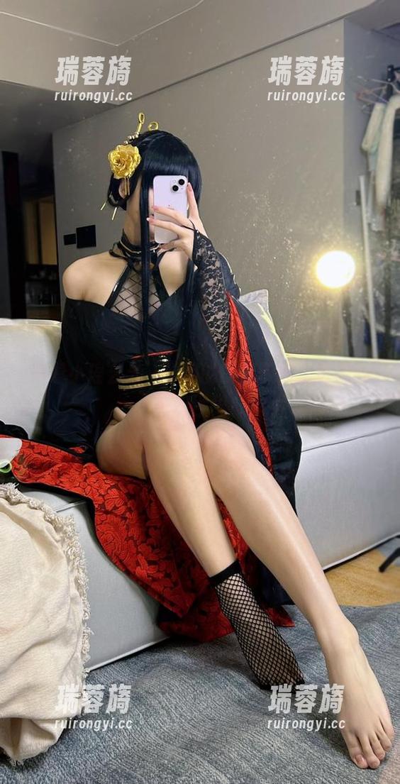 小瑶幺幺 跟着小瑶幺幺,学姐的图册带你走进她的奇幻世界!