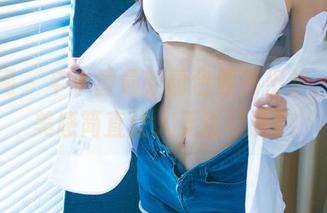 尤果网 – 芊小童最新粉色原图出炉，这种美感简直让人无话可说！