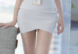 尤蜜荟 – Egg_尤妮丝Egg的豹纹最新图包，图一还好，图二我就忍不住想说……真是大胆！