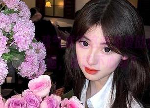 怡子yiii的女孩气质在这种免费的套图里暴露无遗，谁能不心动？