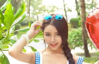 推女神 – 原图高清大放送，安沛蕾在比基尼里真的是一条美丽的鱼！