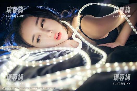 推女神-杨上萱 推女神 - 图册探秘:杨上萱的死库水,暗藏了多少小心思?
