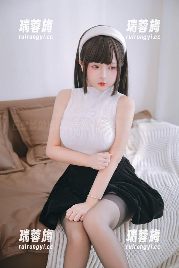 日奈娇的透明兔女郎原图，没想到看了会这么开心！
