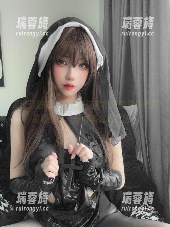 是你的阿薰呀 见过自拍的,没见过这样福利的是你的阿薰呀原图,想问怎么做到的!
