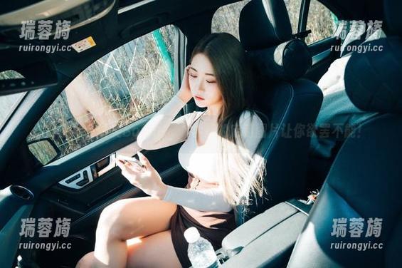 随时随地，普美Bomi(보미)学姐的定制图片让你欲罢不能！