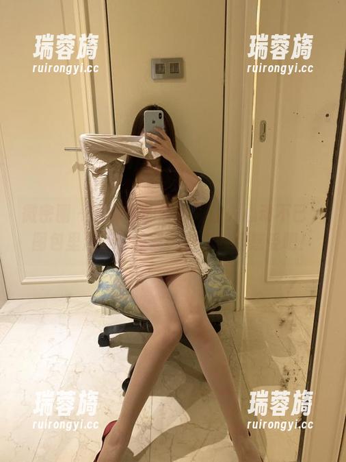 微密圈 - 有你喵的连衣裙让人心动不已，图包里满满的惊喜，快来一起感受吧！