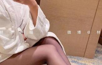 微密圈 – 忍不住想多看几眼：林子琳喵的女友私拍图包，心动ing！