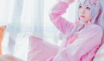 为何桜桃喵的蕾姆COS私拍美图如此动人？我怀疑她有魔法！