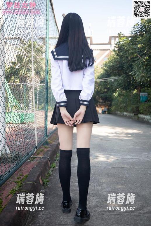 梦丝女神 - 乔儿化身修女，免费的套图让你也想叛逆一下！