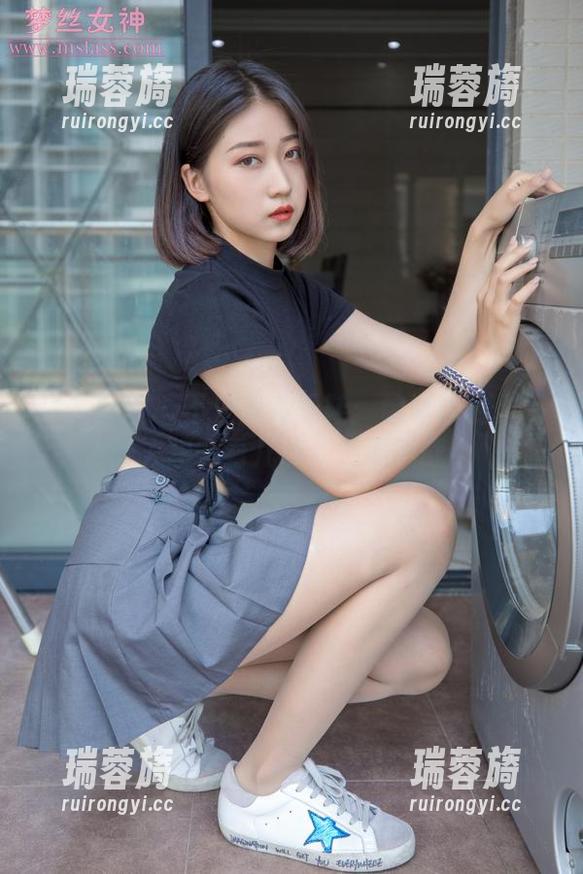 梦丝女神-魏婷婷 梦丝女神 - 不只是高跟鞋:魏婷婷的作品让人想多看几遍,想要下载!