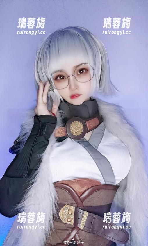 汐兔子白衬衫新资源，嗯…你准备好接受这波美丽了吗？
