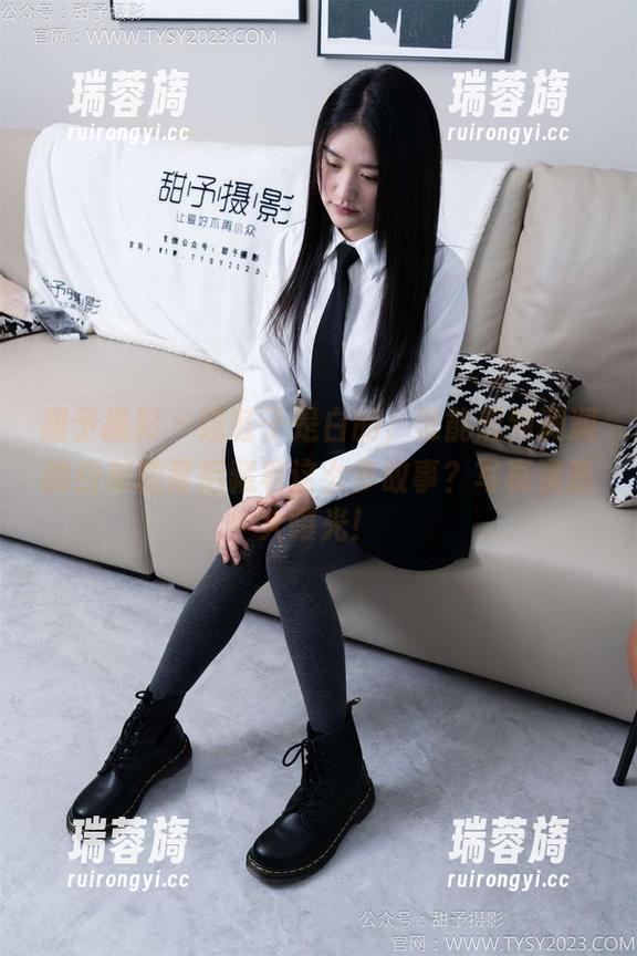 甜予摄影 - 这鞋子是白的，谁能想到澜澜的白布鞋背后藏着这么多故事？写真资源大曝光！